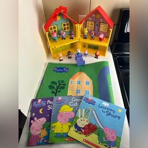 Peppa Pig Toy Set with House, Books & Playmat